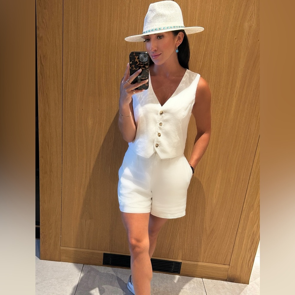 2 Piece Revolve linen set. Got the most compliments on this outfit!